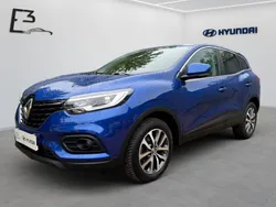 Blau Gebraucht 2021 Renault Kadjar Zen SUV | 18.990 € (Fairer Preis)