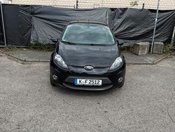 Schwarz Gebraucht 2011 Ford Fiesta Kleinwagen | 3.500 €