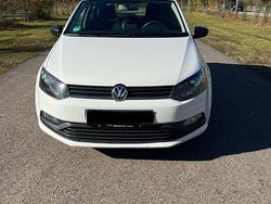 Weiß Gebraucht 2014 VW Polo Trendline Kleinwagen | 4.400 € (Fairer Preis)