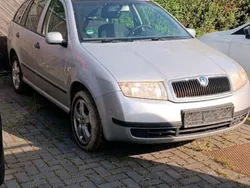 Silber Gebraucht 2003 Skoda Fabia Kombi | 800 € (Guter Preis)