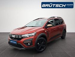Terracottabraun metallic Gebraucht 2025 Dacia Jogger Extreme Van / Kleinbus | 25.980 € (Fairer Preis)