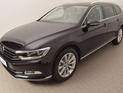 Schwarz metallic Gebraucht 2019 VW Passat Highline Kombi | 40.980 €