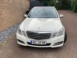 Weiß Gebraucht 2011 Mercedes E220 Avantgarde Limousine | 7.000 € (Fairer Preis)