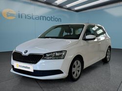 Weiß Gebraucht 2021 Skoda Fabia Kleinwagen | 11.549 € (Fairer Preis)