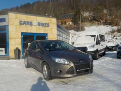 Brisbane braun (met.) Gebraucht 2013 Ford Focus Trend Kleinwagen | 5.690 €
