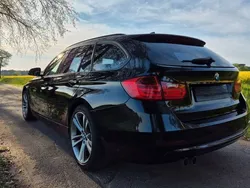 Schwarz Gebraucht 2013 BMW 330 Sport Line Kombi | 8.500 € (Fairer Preis)