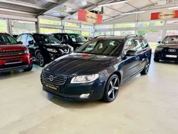 Blau Gebraucht 2014 Volvo V70 Summum Kombi | 6.990 € (Guter Preis)