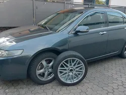 Grau Gebraucht 2004 Honda Accord Limousine | 3.500 € (Fairer Preis)