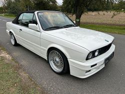 Weiß Gebraucht 1991 BMW 318 Cabriolet Performance Cabrio | 13.999 €