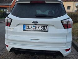 Weiß Gebraucht 2019 Ford Kuga ST-Line SUV | 15.500 € (Fairer Preis)