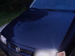 Schwarz Gebraucht 1995 Opel Vectra Limousine | 2.498 €