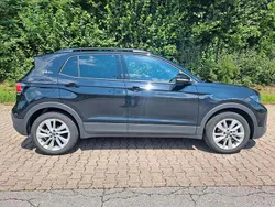 Schwarz Gebraucht 2024 VW T-Cross Goal SUV | 26.000 €