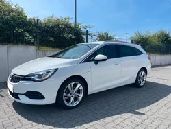 Weiß Gebraucht 2019 Opel Astra Elegance Kombi | 7.990 € (Guter Preis)