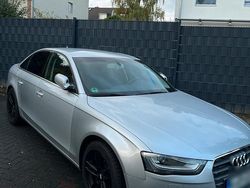 Silber Gebraucht 2014 Audi A4 Limousine | 10.000 € (Fairer Preis)