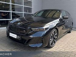 Saphirschwarz metallic Gebraucht 2024 BMW i5 Comfort Edition Limousine | 74.949 € (Superpreis)