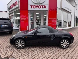 Schwarz Gebraucht 2000 Toyota MR2 Cabrio | 11.900 € (Teuer)