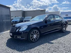 Blau Gebraucht 2011 Mercedes E350 Limousine | 50.000 €