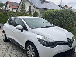 Weiß Gebraucht 2014 Renault Clio IV Collection Limousine | 5.500 € (Guter Preis)