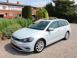 White silver metallic Gebraucht 2018 VW Golf VII Highline Kombi | 18.680 € (Fairer Preis)