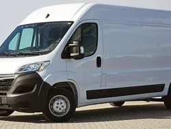 Weiß Gebraucht 2023 Opel Movano Van | 27.970 € (Fairer Preis)