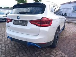 Mineralweiss metallic mineralweiss metallic Gebraucht 2021 BMW iX3 Impressive SUV | 35.518 € (Fairer Preis)