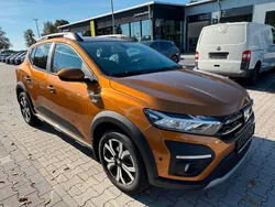 Orange Gebraucht 2021 Dacia Sandero Comfort Kleinwagen | 13.490 € (Guter Preis)