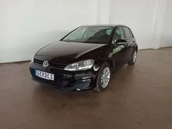 Schwarz Gebraucht 2013 VW Golf VII Comfortline Kleinwagen | 8.990 € (Etwas zu teuer)