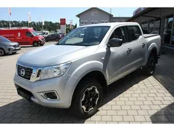 Silver (m) Gebraucht 2022 Nissan Navara Acenta Abholung | 32.900 € (Fairer Preis)