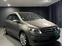 Grau Gebraucht 2006 Mercedes B200 Van / Kleinbus | 4.500 € (Fairer Preis)
