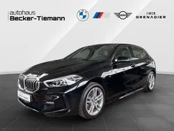 Saphirschwarz Gebraucht 2022 BMW 120 M Sport Kleinwagen | 25.799 € (Fairer Preis)