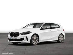 Weiß Gebraucht 2024 BMW M135 Kleinwagen | 44.407 € (Teuer)