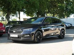 Schwarzmagic perleffekt Gebraucht 2022 Skoda Scala Kleinwagen | 25.889 € (Etwas zu teuer)