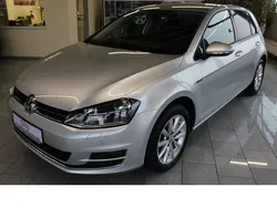 Silber metallic Gebraucht 2015 VW Golf VII LOUNGE Limousine | 13.222 € (Fairer Preis)