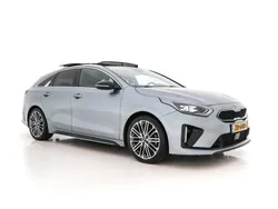 Grau Gebraucht 2019 Kia ProCeed Kleinwagen | 12.445 €