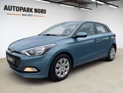 Blau Gebraucht 2017 Hyundai i20 Passion Kleinwagen | 6.499 € (Fairer Preis)