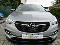 Kontrast grau/quarz silber Gebraucht 2018 Opel Grandland X Edition SUV | 12.990 € (Guter Preis)
