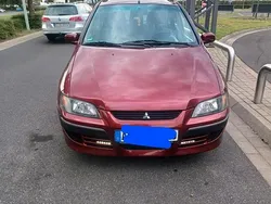 Rot Gebraucht 2001 Mitsubishi Space Star Kombi | 2.000 € (Teuer)