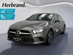 Grau Gebraucht 2022 Mercedes A180 Progressive Limousine | 26.290 € (Guter Preis)