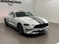 Weiß Gebraucht 2018 Ford Mustang GT Coupé | 26.900 € (Fairer Preis)