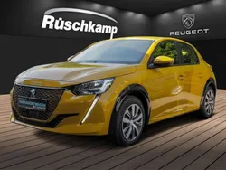 Gelb Gebraucht 2021 Peugeot e-208 Active Kleinwagen | 13.980 € (Fairer Preis)