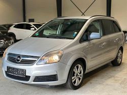 Silber Gebraucht 2011 Opel Zafira Innovation Van / Kleinbus | 1.699 € (Superpreis)