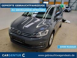 Grau Gebraucht 2023 VW Touran Comfortline Van / Kleinbus | 27.190 € (Guter Preis)