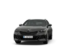 Gebraucht 2024 BMW 540 Comfort Edition Kombi | 89.890 €