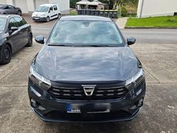 Grau Gebraucht 2022 Dacia Sandero Expression Kleinwagen | 16.000 € (Fairer Preis)