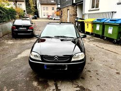 Schwarz Gebraucht 2003 Citroën Saxo Kleinwagen | 1.300 € (Etwas zu teuer)