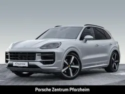 Dolomitsilbermetallic Gebraucht 2024 Porsche Cayenne SUV | 120.880 €