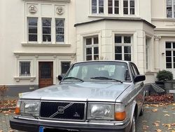 Silber Gebraucht 1990 Volvo 240 Limousine | 5.400 €