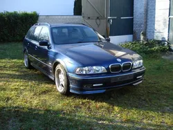 Blau Gebraucht 1997 BMW 528 Performance Kombi | 9.900 €