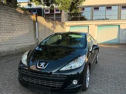 Schwarz Gebraucht 2010 Peugeot 207 CC Cabrio | 3.800 € (Fairer Preis)