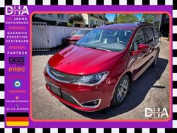Velvet red pearlcoat (velvet re Gebraucht 2020 Chrysler Pacifica Touring SUV | 32.977 € (Teuer)